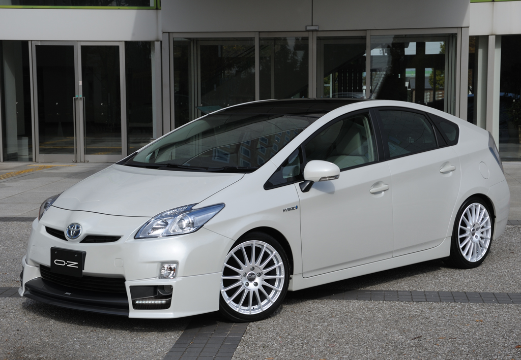 拡大写真- その違い一目瞭然！PRIUS（プリウス）スペシャルサイト